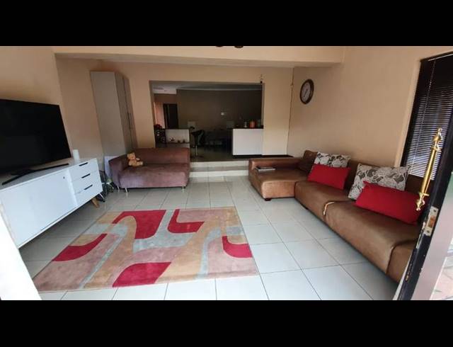 1 BEDROOM PROPERTY TO RENT IN BRYANSTON